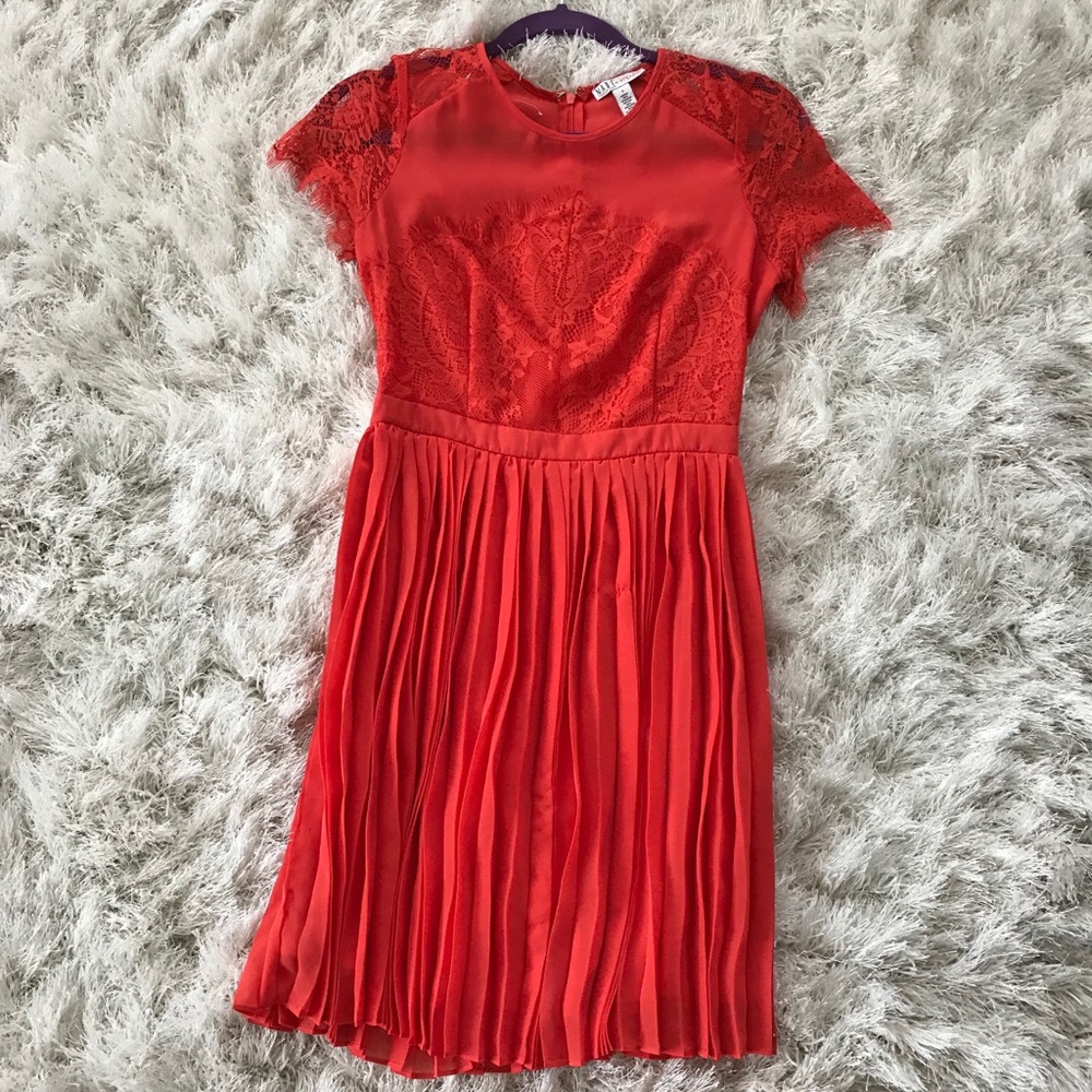 Orange/Red Short Sleeve Flowy Dress